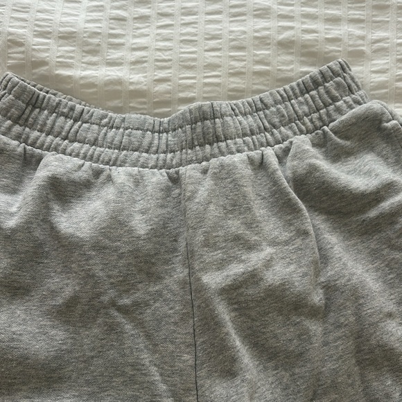 Gymshark, women’s sweat short, grey, size S, worn once - Picture 3 of 5